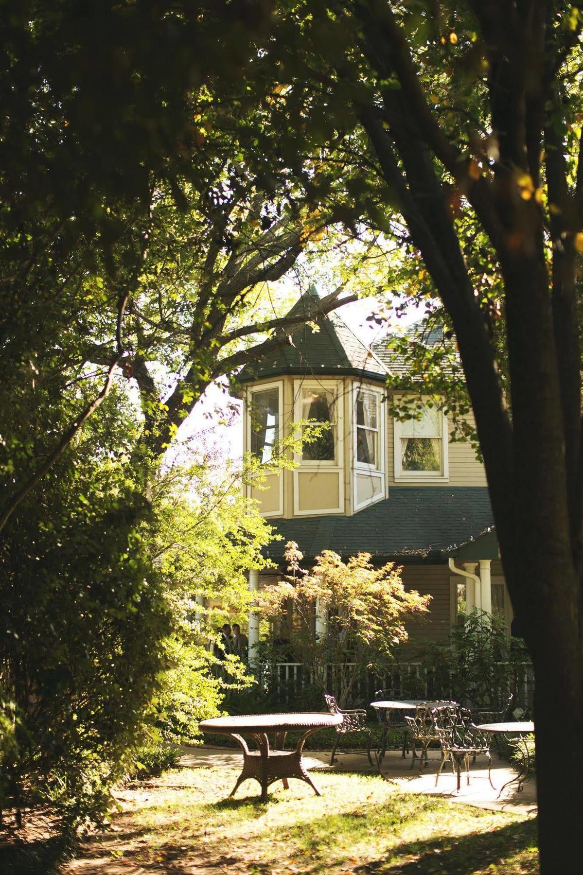 The Sanford House Inn & Spa Arlington Extérieur photo