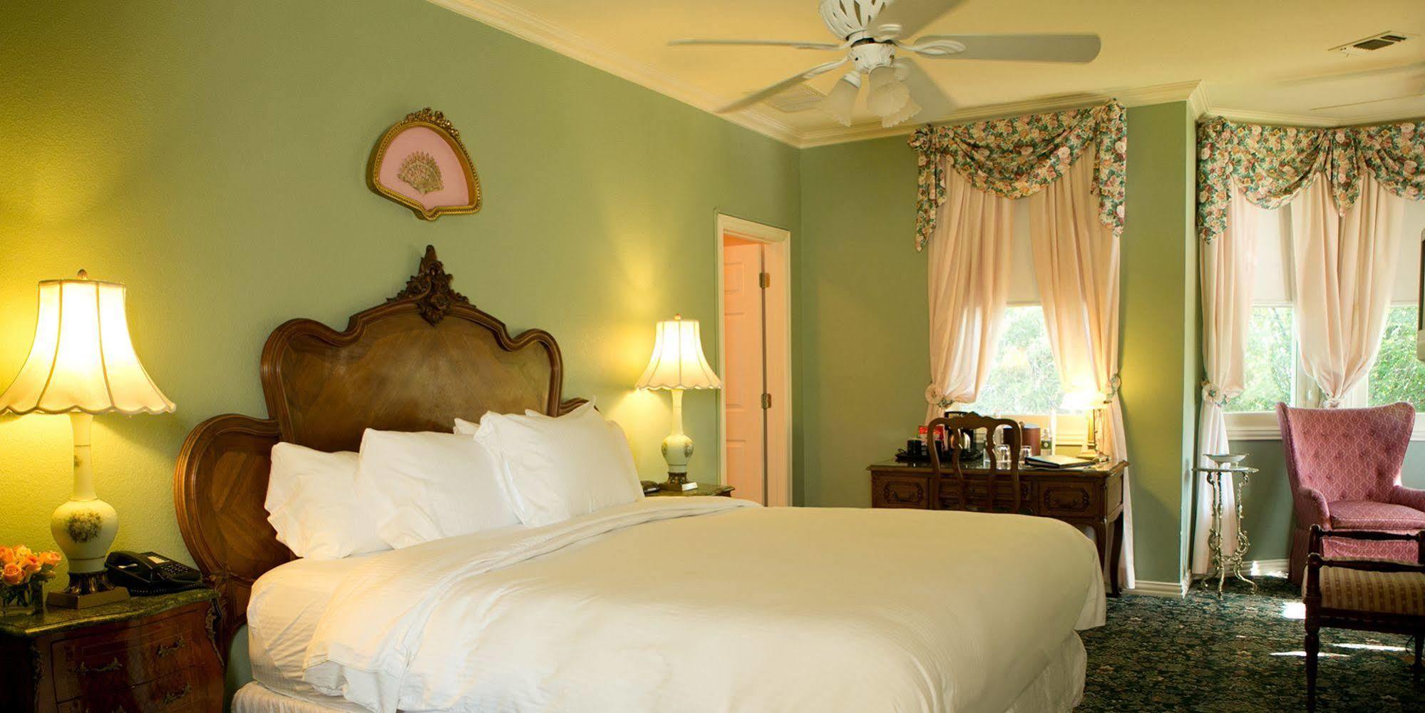 The Sanford House Inn & Spa Arlington Extérieur photo